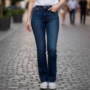 NYDJ MARILYN STRAIGHT LEG JEANS DARK WASH Size 10 Worn Once Like New